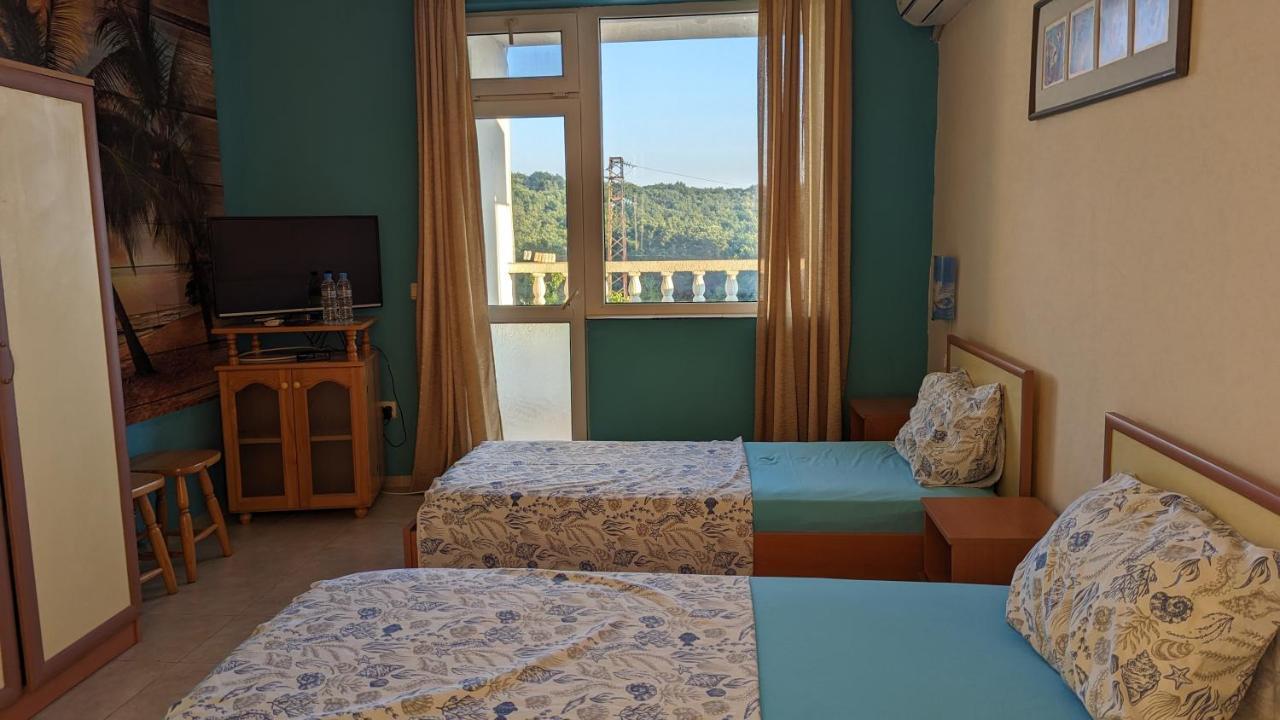Guest House Chalakov 辛尼莫雷特 外观 照片