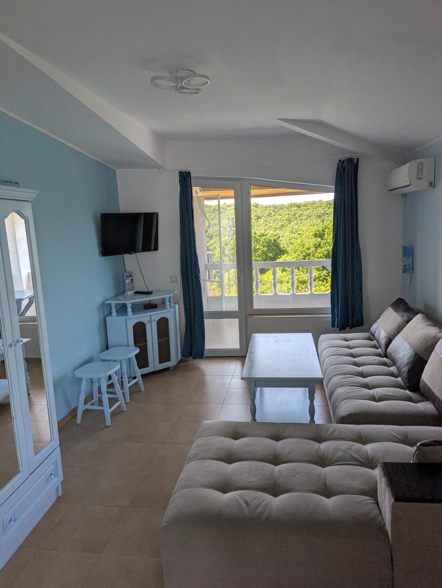 Guest House Chalakov 辛尼莫雷特 外观 照片