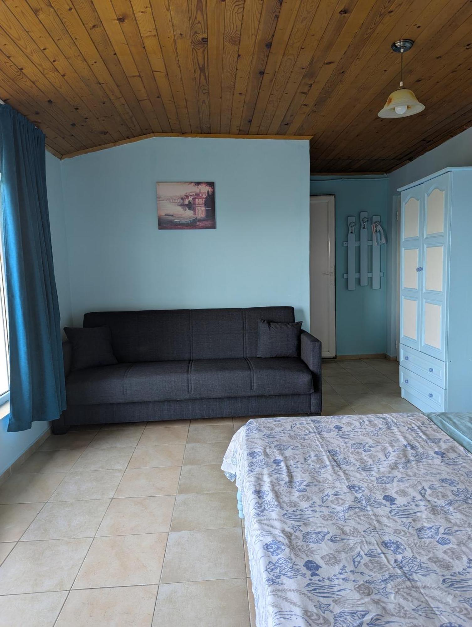 Guest House Chalakov 辛尼莫雷特 外观 照片