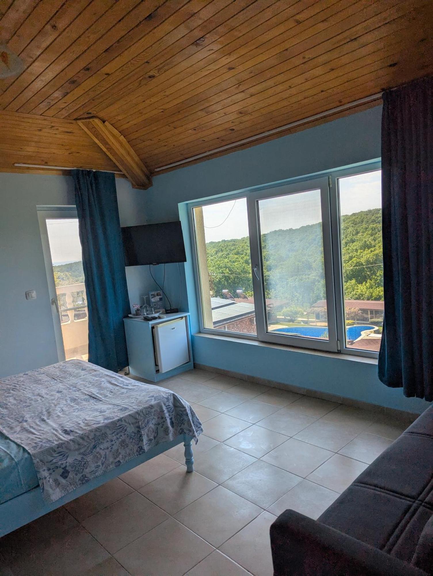 Guest House Chalakov 辛尼莫雷特 外观 照片
