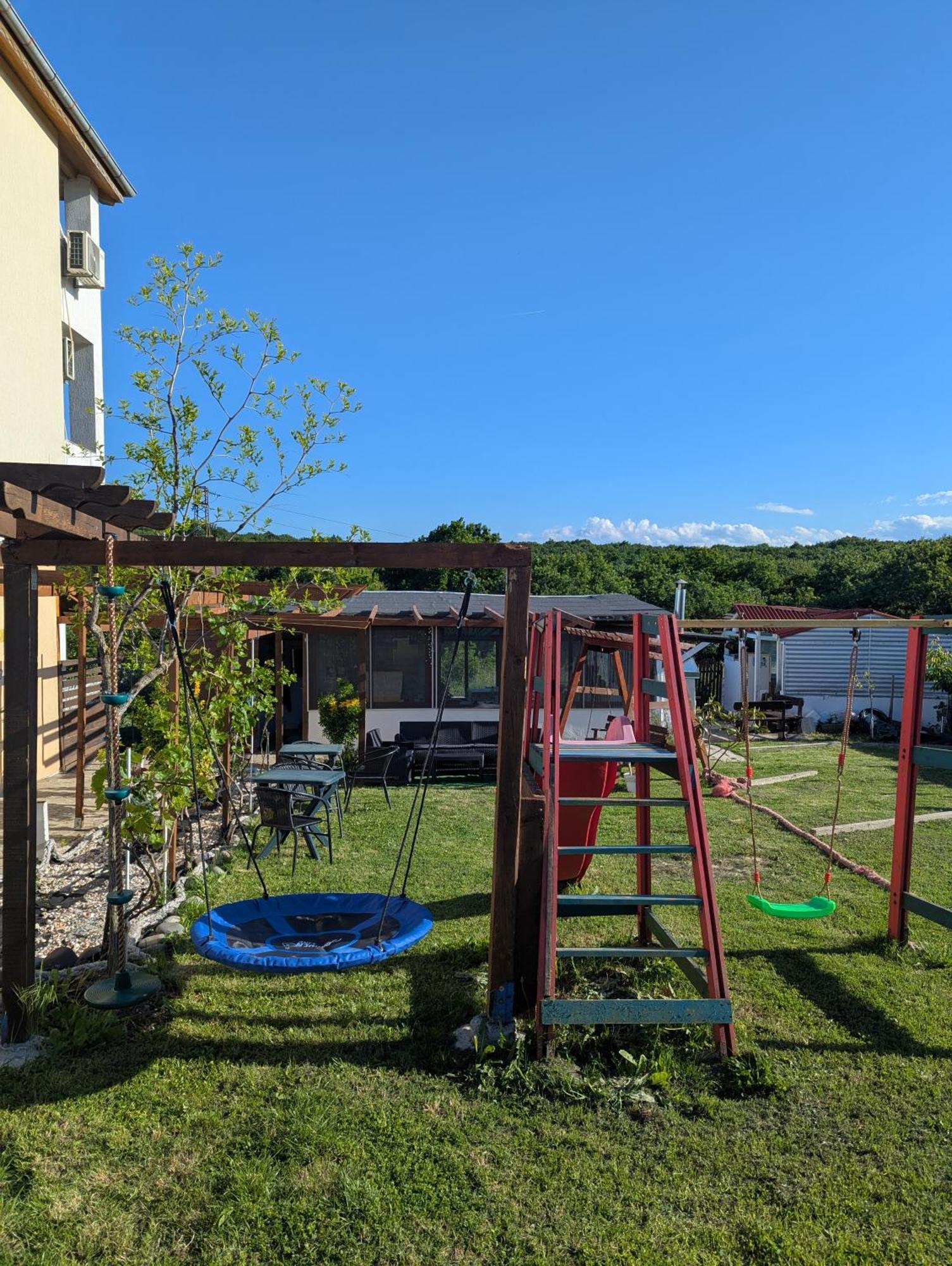 Guest House Chalakov 辛尼莫雷特 外观 照片